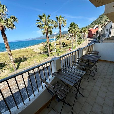 Caroni - Casa Sul Mare Apartment Caronia Marina Exterior photo